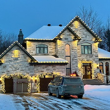Installing-breathtaking-Christmas-lights-in-Mirabel-Leave-it-to-the-pros 0